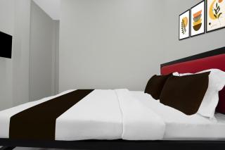 Hotel O Mid-Night Inn - Sakardarā - 0