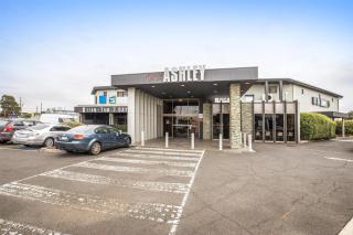 Nightcap at Ashley Hotel - Braybrook - 5