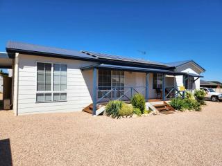 Te Taha Moana - By The Beach - Port Moonta - 0