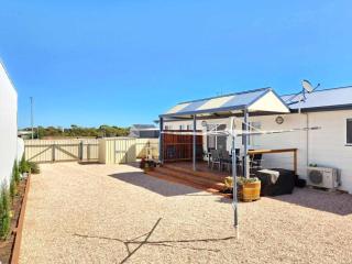 Te Taha Moana - By The Beach - Port Moonta - 5