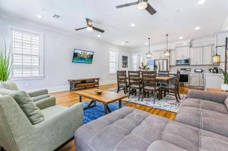Hosteeva Stunning 4 BR Condo w Pool Steps to St Charles Ave - New Orleans - 8