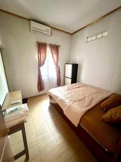 Homestay Omah Joglo - - 9