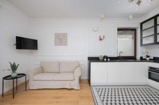 Atmospheric Studio with Terrace and Parking by Noclegi Renters - Warsaw - 7