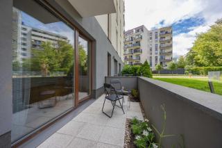 Atmospheric Studio with Terrace and Parking by Noclegi Renters - Warsaw - 8