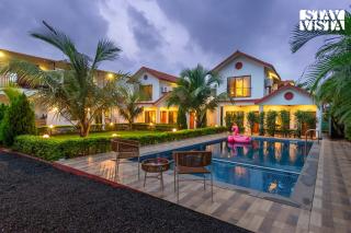 StayVista at Silver Leaf with Lawn & Pool - 0