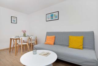 Cozy Apartment with Balcony near the Forest in Sopot by Noclegi Renters - Sopot - 4