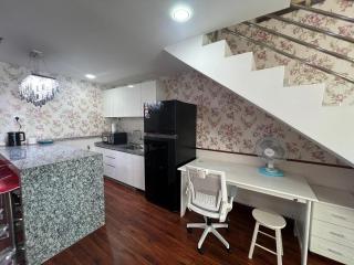 De Centrum Vintage Elegance Duplex by JomLux - Kajang - 7