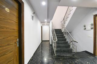 FabHotel Skylight Inn - Gurgaon - 1