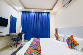 FabHotel Skylight Inn - Gurgaon - 4