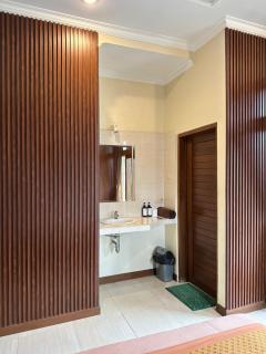 Naeera Guest House - Ubud - 7