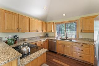 7 Vine Maple home - 6