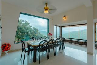 Vistavia Villa by StayAtlas - 6
