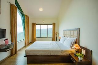 Vistavia Villa by StayAtlas - 6