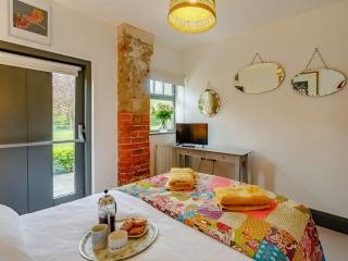 1 bed property in York 87323 - 1