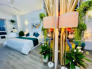 2BR Garden Lake Walk CityView - Hanoi - 9