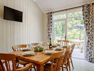 4 Bed in Llanfairtalhaiarn 88973 - 2