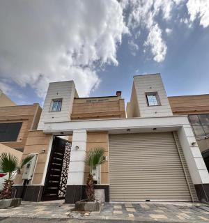دور بثلاث غرف نوم ومجلس - Abha - 3