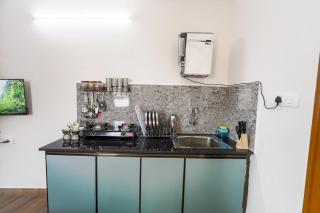 Studio Room Near Manyata Tech Park - Airport Port401 - Bangalore - 0