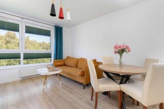 Kościuszki Modern Apartment with Balcony & Parking in Gdynia by Noclegi Renters - Gdynia - 3