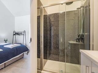 2 bed in Caernarfon 88043 - 3