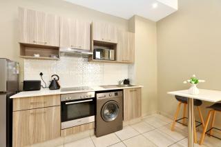 KeyNest Living 01 - Johannesburg - 6