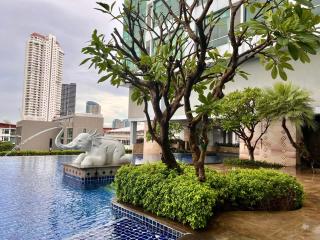 Riverside room with best view in heart of BKK - Godown - 3