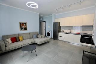 Eastwest Seaview Apartments - Sarandë - 1