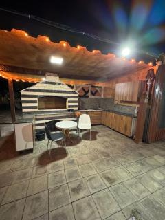 Hovakimyans Hotel And Pool N1 - - 2