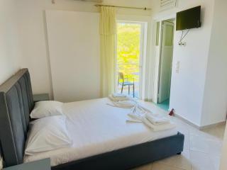 Petros rooms - Himare - 6