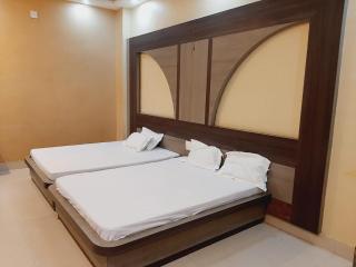 Bihari By Nature Restaurant & Banquet - - 4