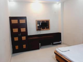 Bihari By Nature Restaurant & Banquet - - 3