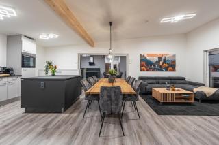BPS Apartment #14 Luxury Penthouse - NEU - Deluxe - Modern - 0