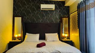Executive 1BHK Apartment with Scenic Balcony View - Rawalpindi - 0