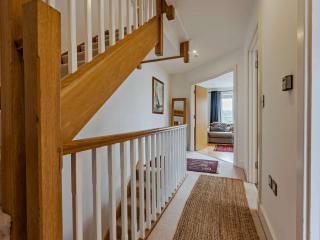 4 Bed in East Cowes 94556 - Whippingham - 3