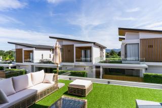 NEW! Luxury Zenithy Pool Villa - - 1