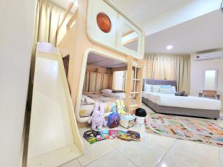 NEW! Petaling Jaya Corner Landed, Kids Playground Slides, SS17,15 Pax,Seventeen Mall, Eastin, Phileo, SS2, Jaya One,UM - Petaling Jaya - 0