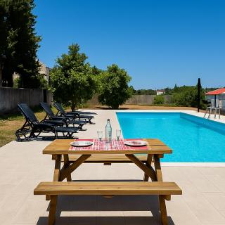 Private V3 Equipped Kitchen & Pool - Teixoso - 0