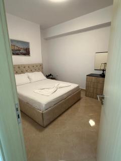 Charm apartment at Shkembi i Kajes, with rock view - Durrës - 6
