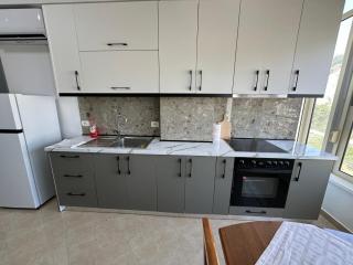 Charm apartment at Shkembi i Kajes, with rock view - Durrës - 4