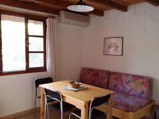 Welcoming Holiday Home in Palaiochora with Balcony - Palaiochóra - 9
