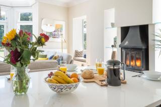 Country Retreat Sleeping 15 - Bron Menai - Newborough - 4