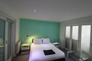 Spacious 4-Bedroom House in Winkfield - Windsor - 7