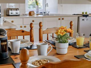 3 Bed in Cosheston 90731 - Cosheston - 3