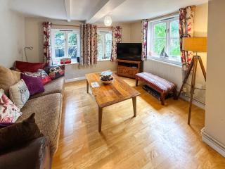 Hill House - Snape - 9