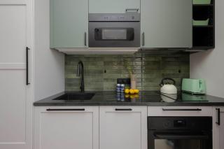 Charming One Bedroom Apartment with Air Conditioning in the Capital by Noclegi Renters - Warsaw - 7