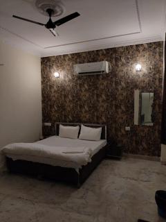 Hotel Prem Palace - Bhopal - 6