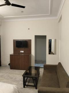 Hotel Prem Palace - Bhopal - 4