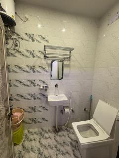 The Blue Shine Guest House - 9