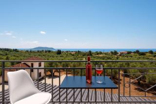 Seaview Serenity - Beachside Getaways - Ayía Kiriakí - 0