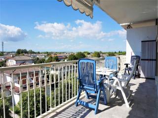 Snug holiday home in Porto Santa Margherita with terrace - Porto Santa Margherita di Caorle - 6